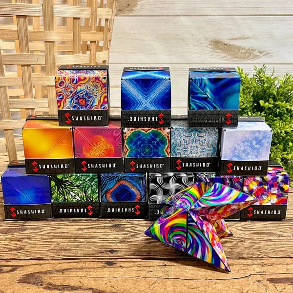 RG™ Magnetic Shape Shifting Box Roposo Clout