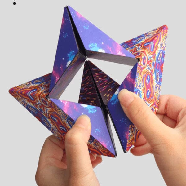 RG™ Magnetic Shape Shifting Box Roposo Clout