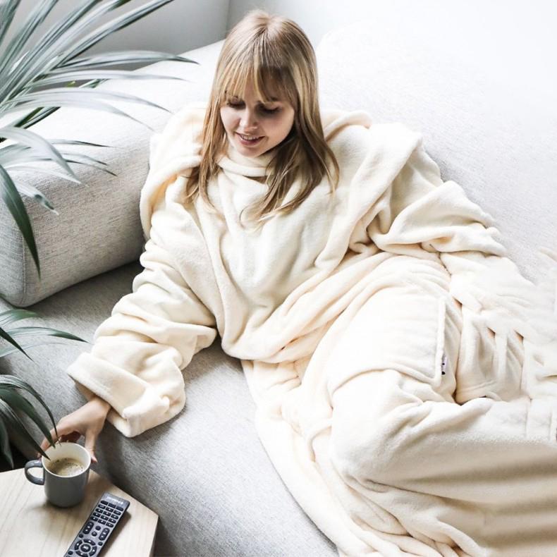 Cream Wearable Blanket Zaavio®