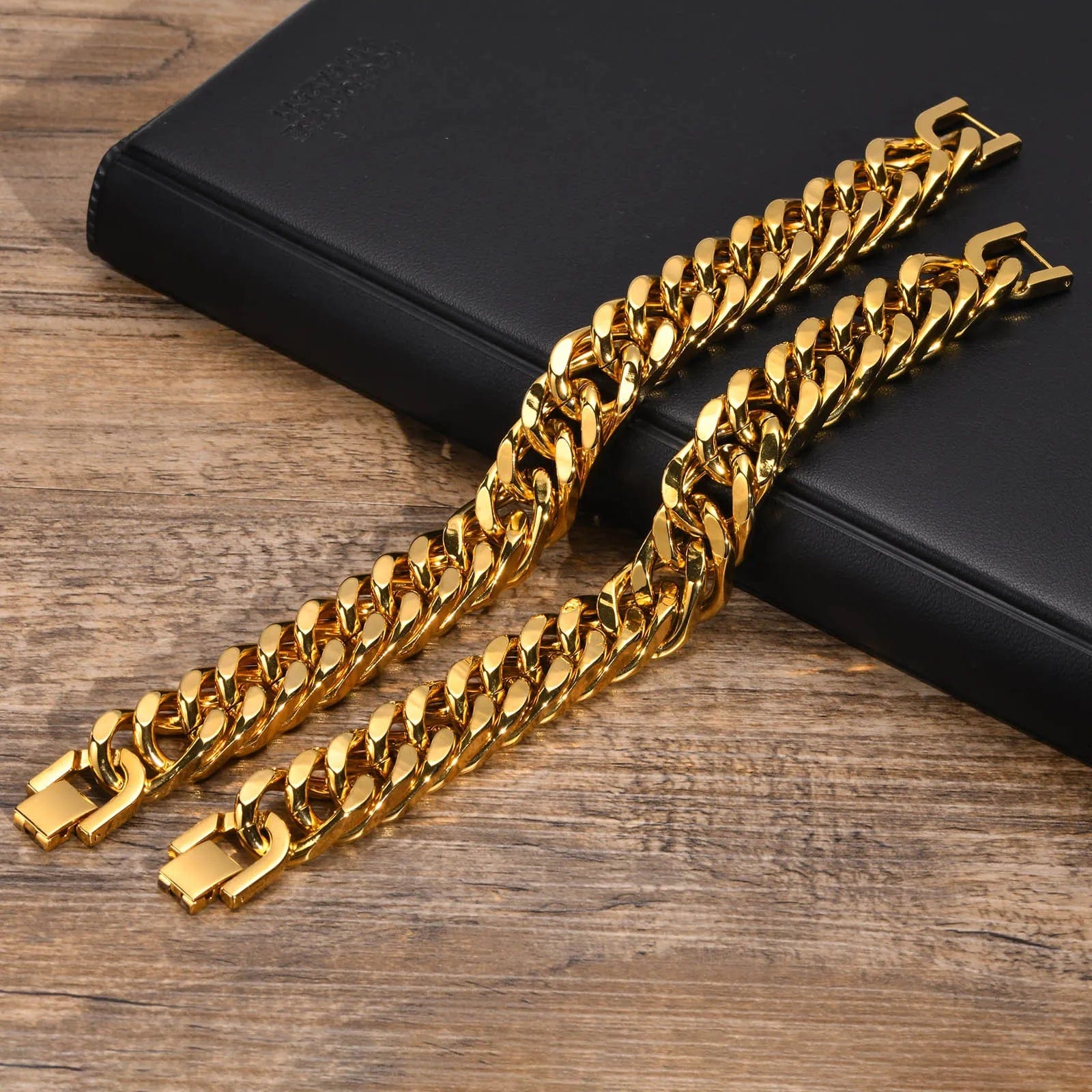 Gold Cuban Bracelet for Men Zaavio®