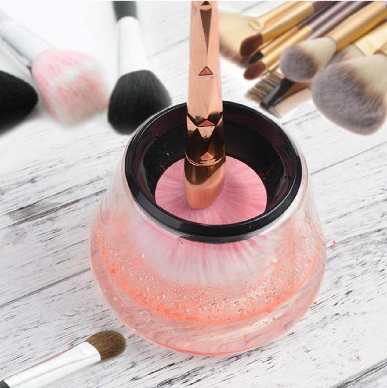 Electric Makeup Brush Cleaner Spinner Machine Tool - Wrinse™  Makeup Brush Cleaner Wrinse™ Makeup Brush Cleaner Zaavio®